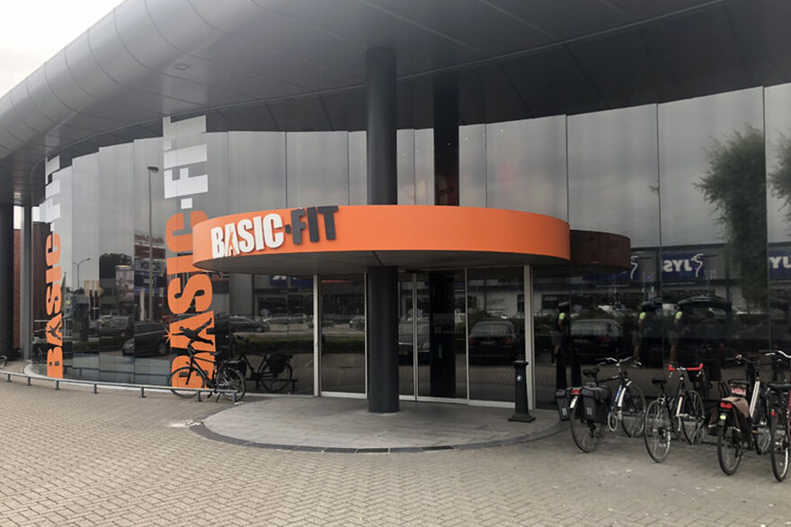Basic-Fit Schoten Bredabaan 24/7